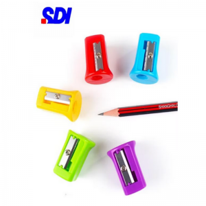 山头林村手动卷笔刀0126D